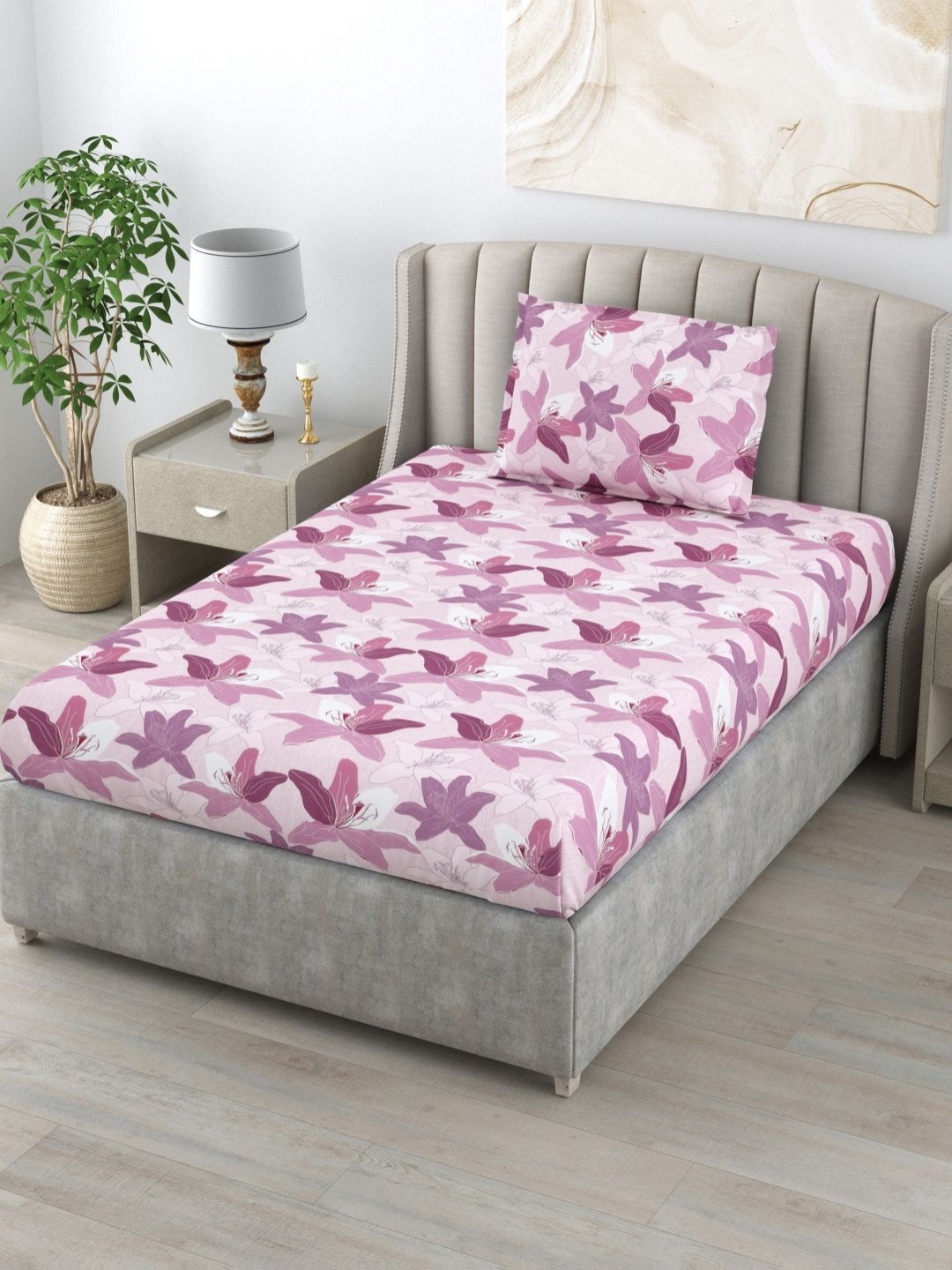 

BOMBAY DYEING Epigram Pink Printed Pure Cotton 144 TC Single Bedsheet & Pillow Covers