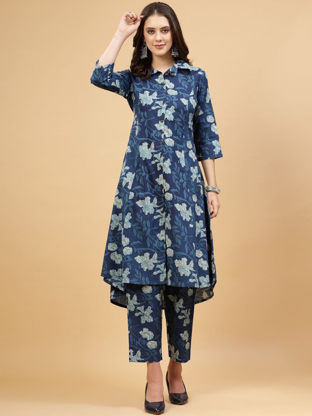 

Pistaa Floral Printed Regular Pure Cotton Kurta with Trousers, Blue