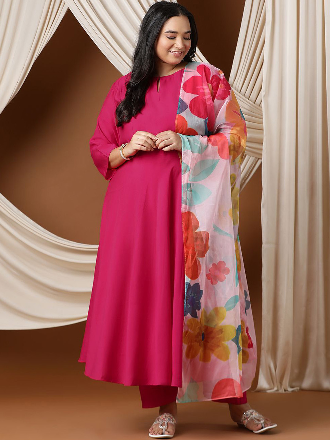 

INDDUS PLUS Keyhole Neck Regular A-Line Kurta With Trousers & Dupatta, Magenta