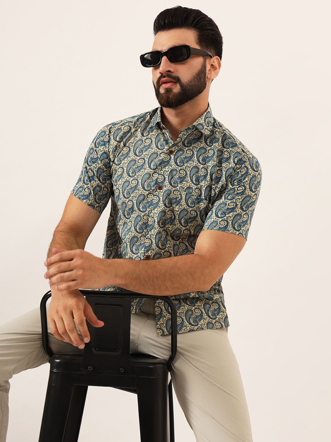 

MILLENNIAL MEN Comfort Floral Spread Collar Printed Casual Shirt, Beige