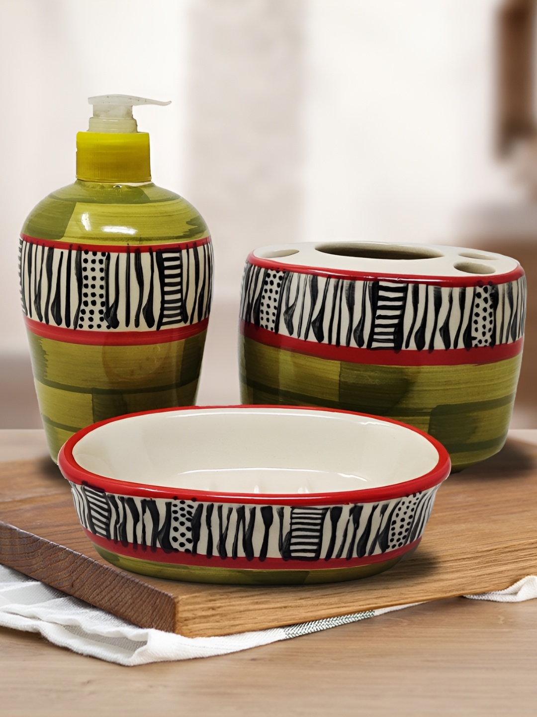 

The Artisan Emporium Green 3 piece Abstract Ceramic Bath Accessories Set