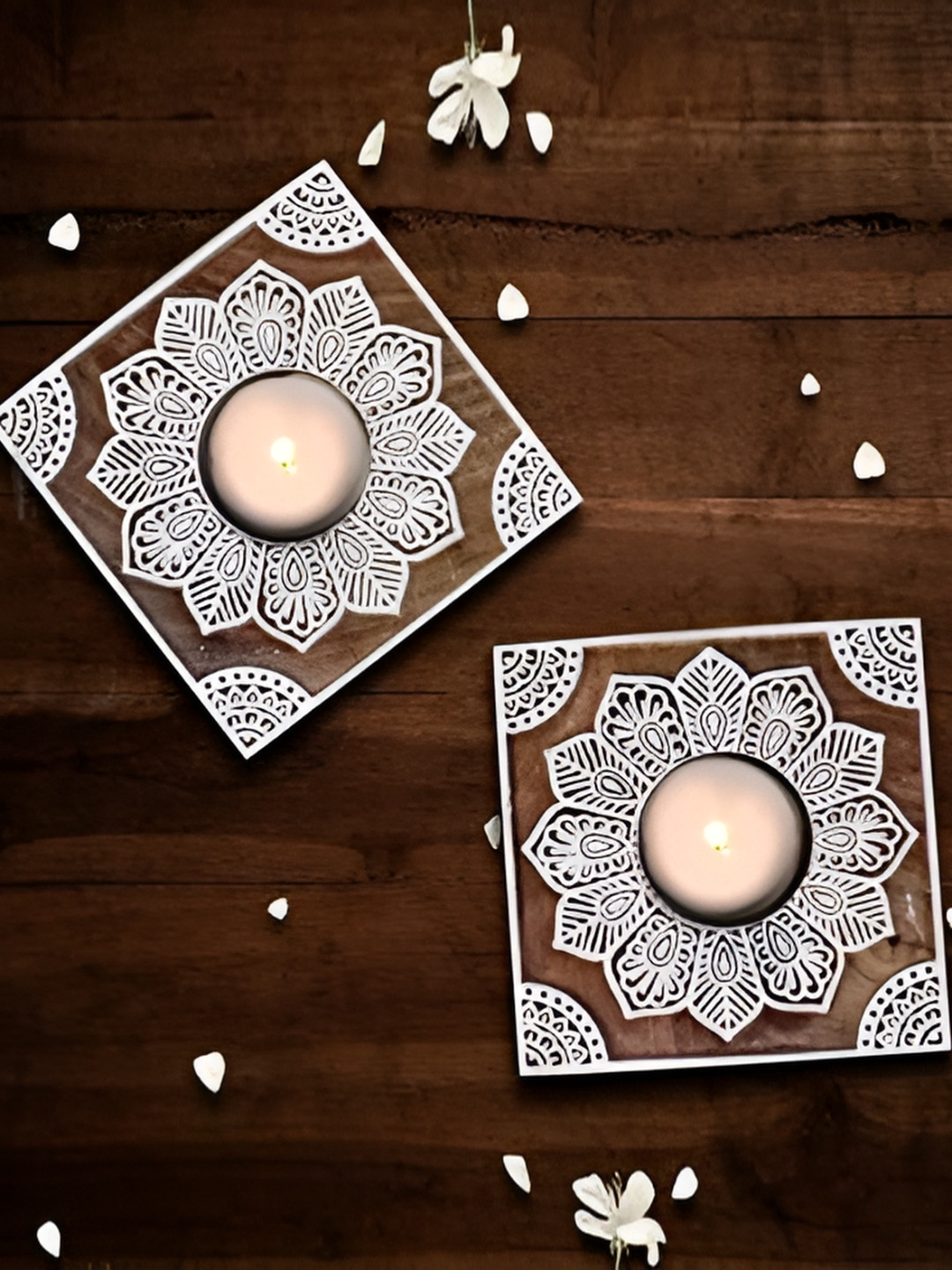 

The Artisan Emporium Brown & White 2 Pieces Printed Bamboo T Light Candle Holder