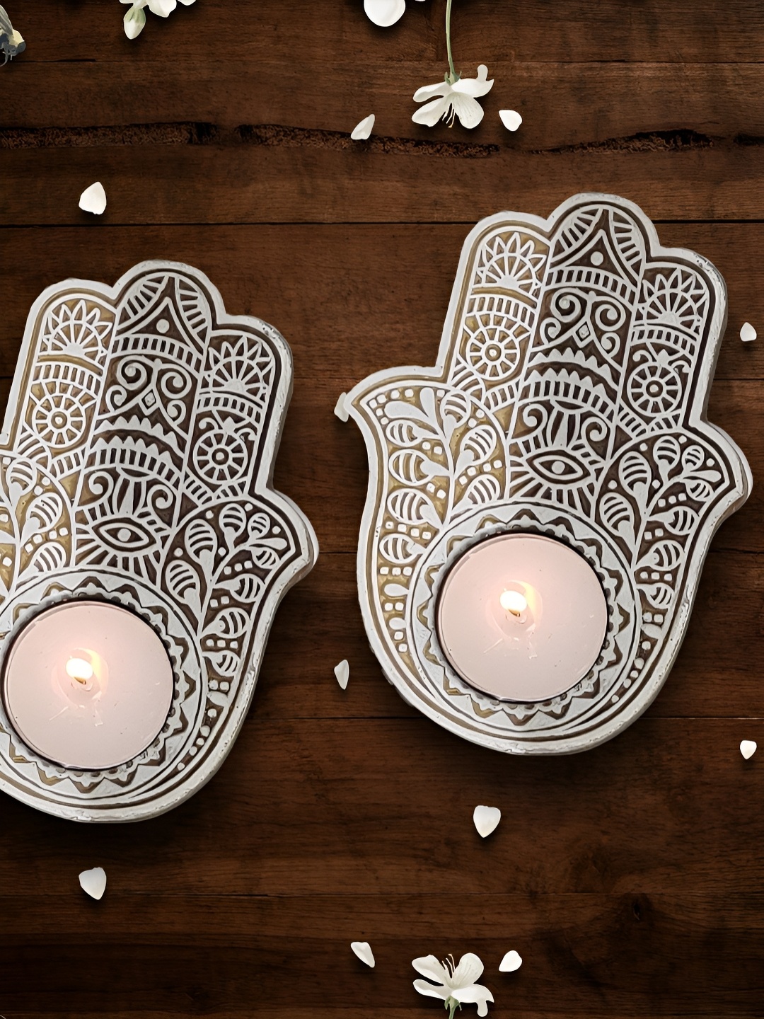 

The Artisan Emporium Brown & White 2 Pieces Printed Wooden T Light Candle Holder
