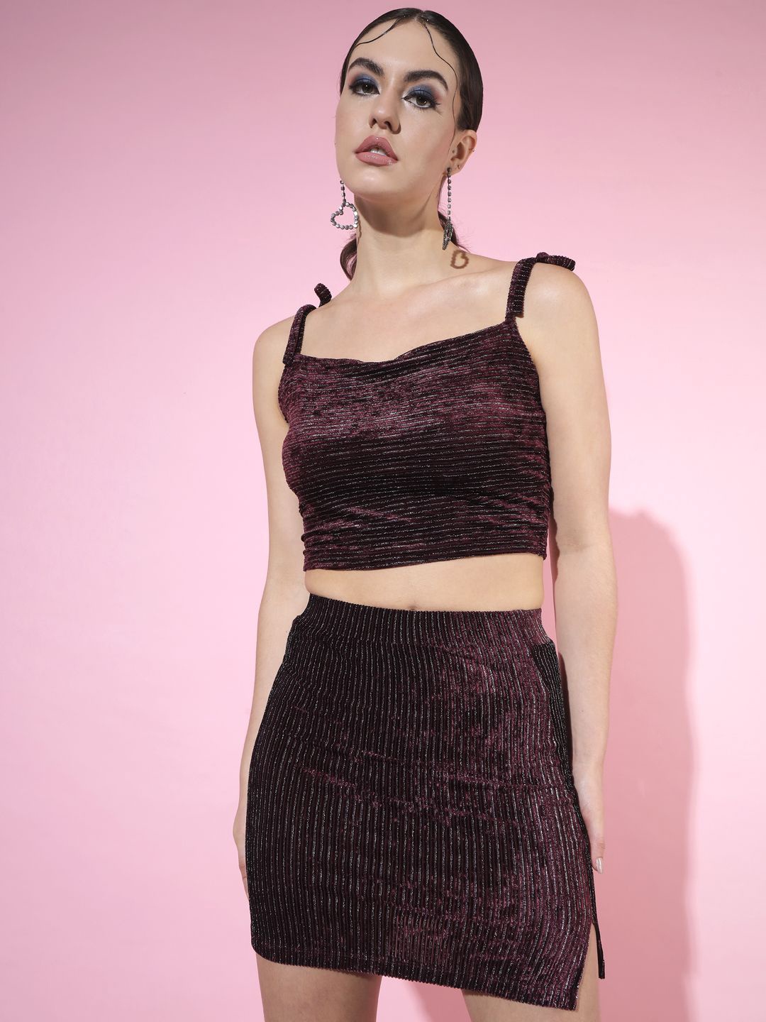 

TANDUL Women Embellished Top and Skirts Co-Ords, Maroon