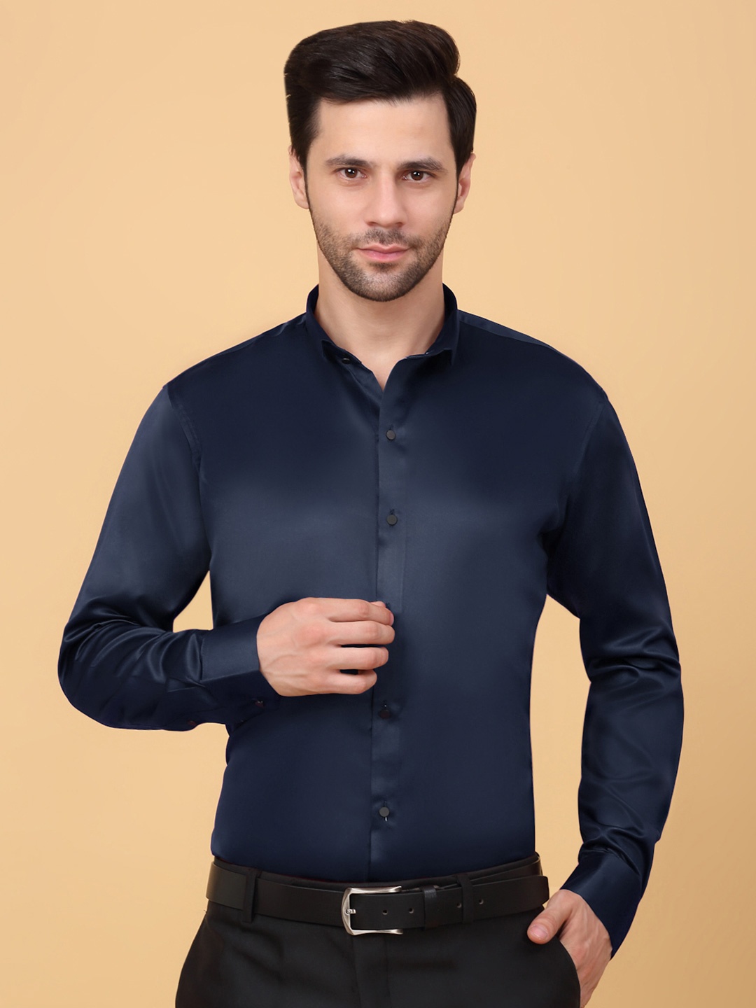 

KLOTTHE Men Solid Spread Collar Formal Shirt, Navy blue