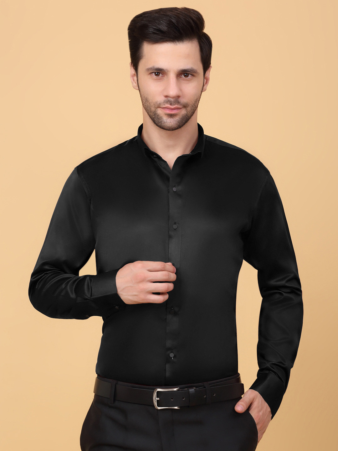 

KLOTTHE Men Spread Collar Satin Formal Shirt, Black