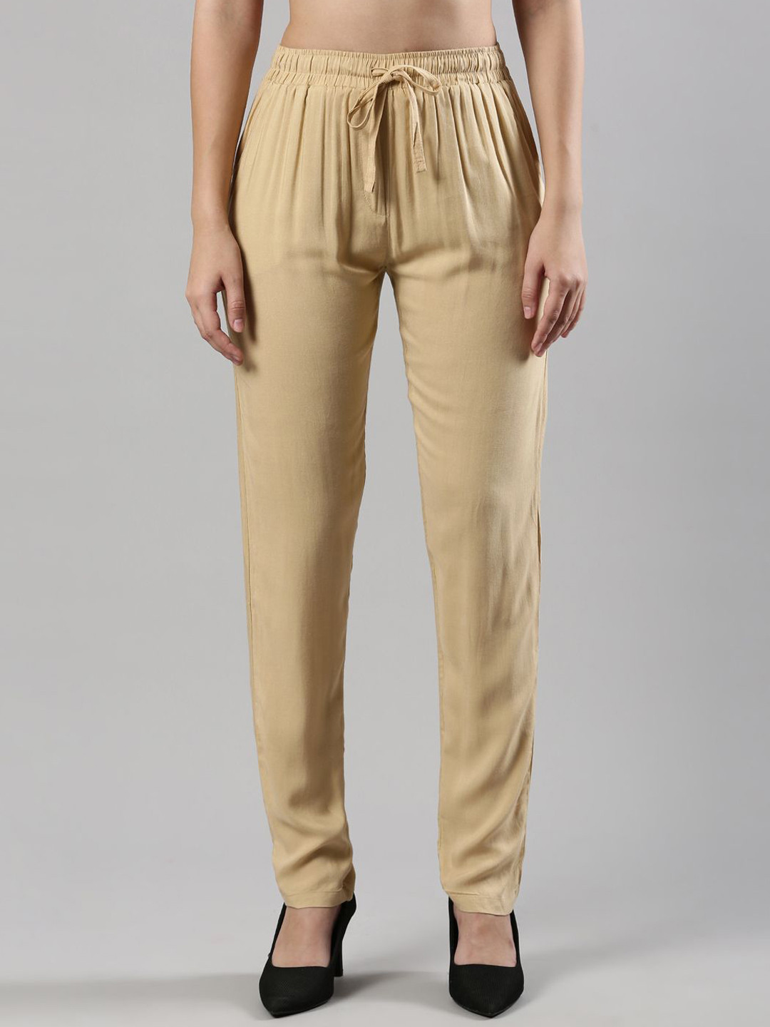 

Femmora Women Relaxed Loose Fit Trousers, Beige