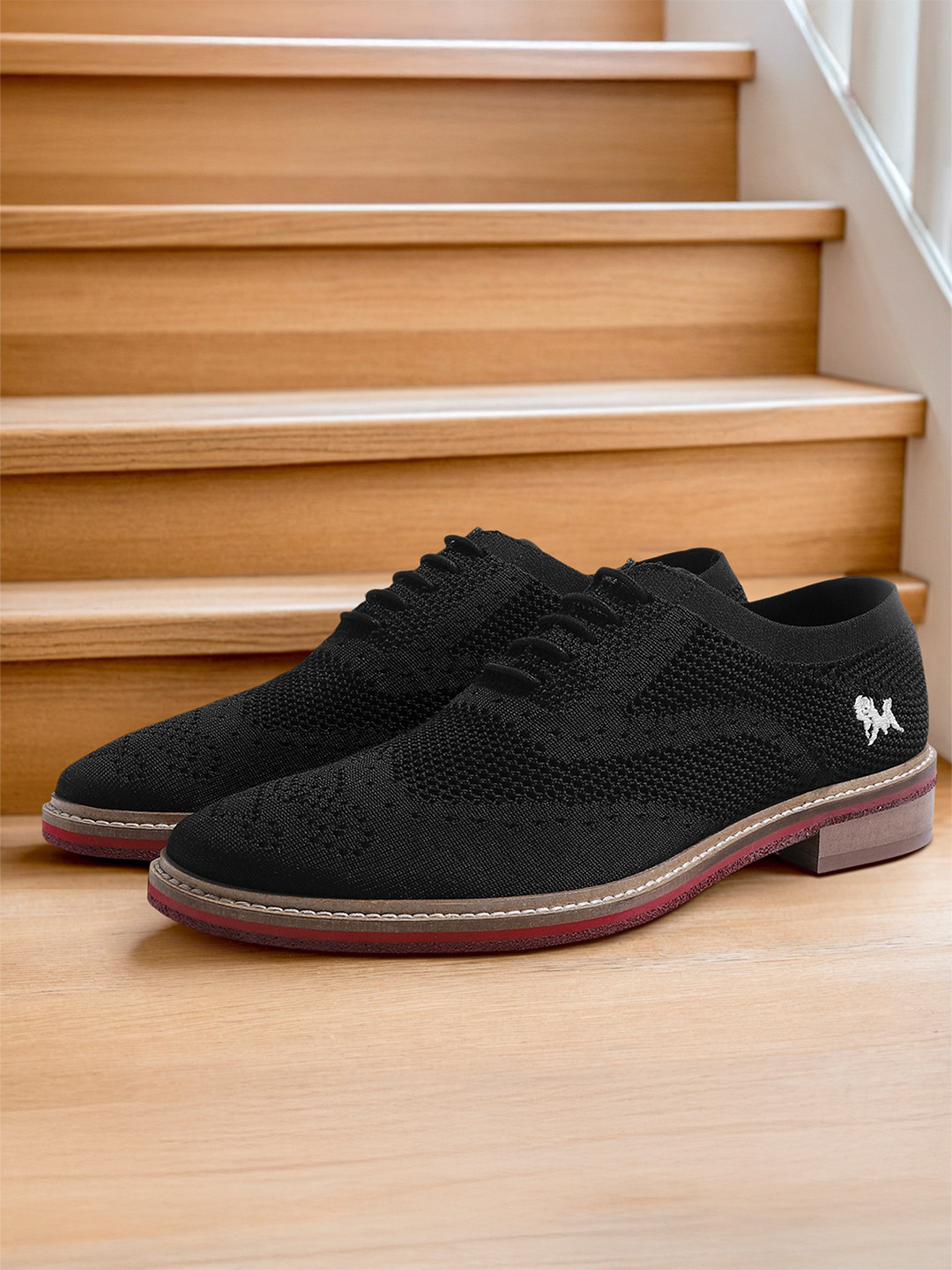 

NEEMANS The Oxford Knits Unisex Perforations Brogues, Black
