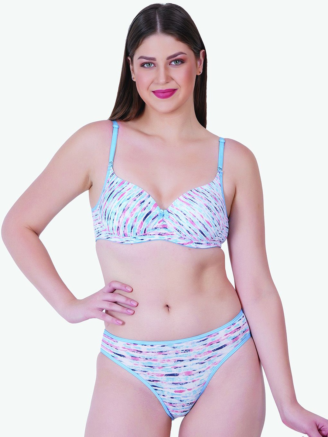

Reveira Women Printed Heavily-Padded Lingerie Set, Blue