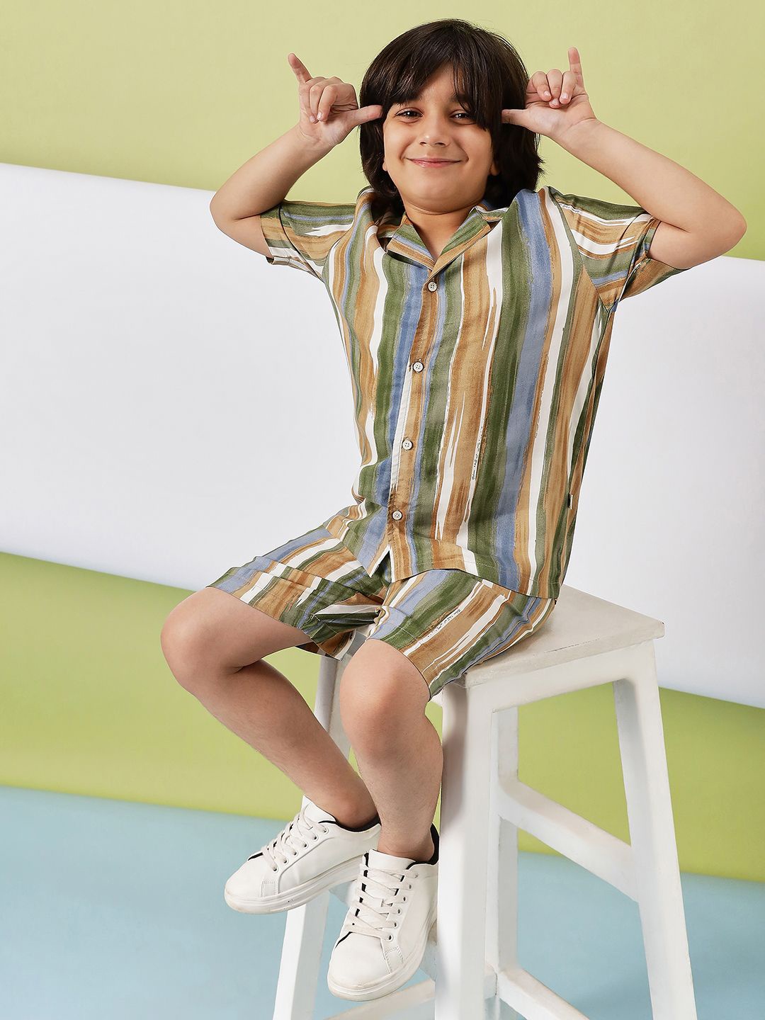 

Stylo Bug Boys Striped Short Sleeves Shirt with Shorts, Green