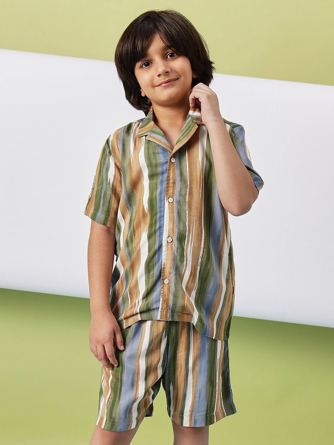

Stylo Bug Boys Striped Short Sleeves Shirt with Shorts, Green
