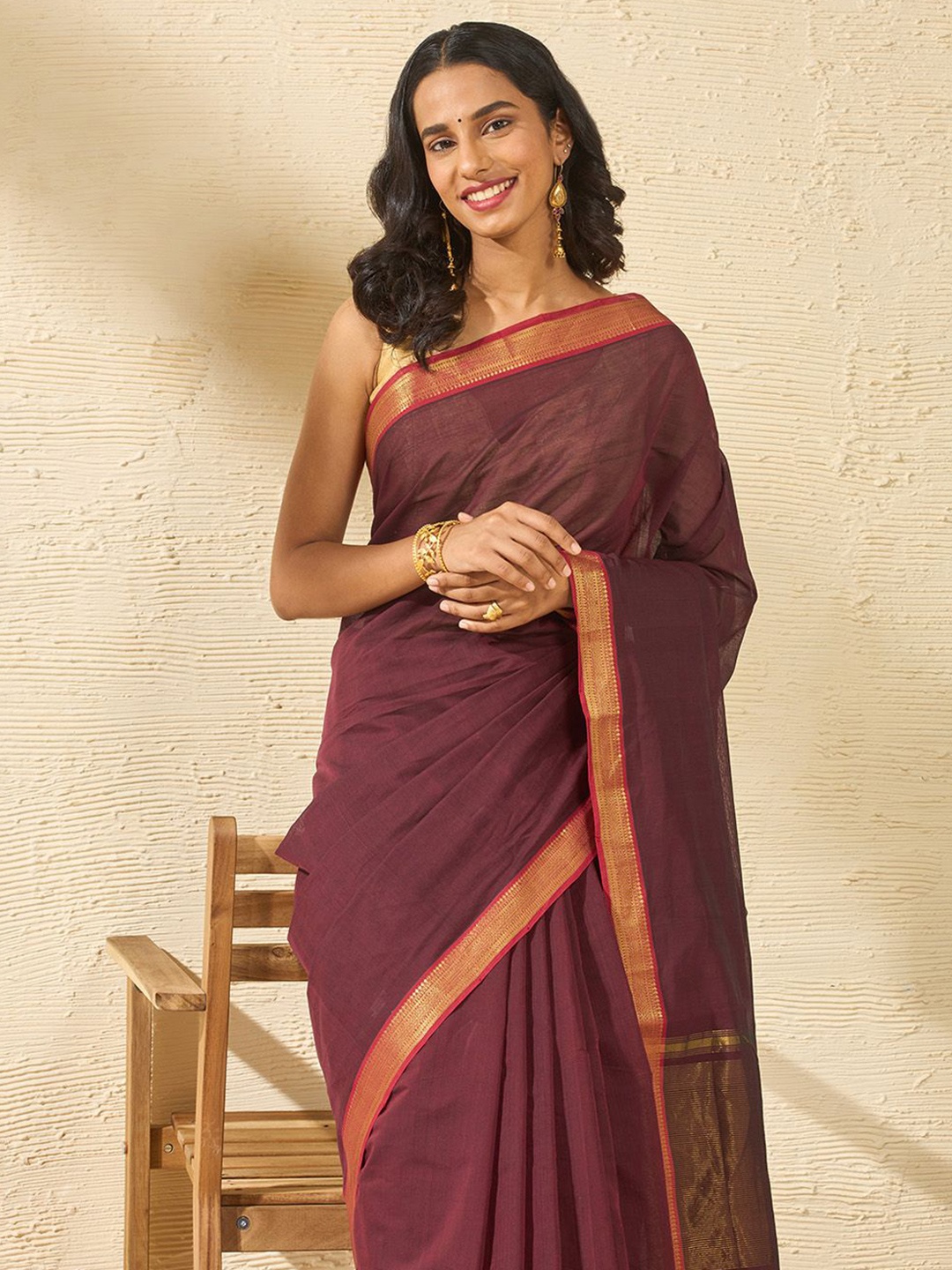 

Taneira Zari Woven Pure Cotton Mangalagiri Saree, Maroon