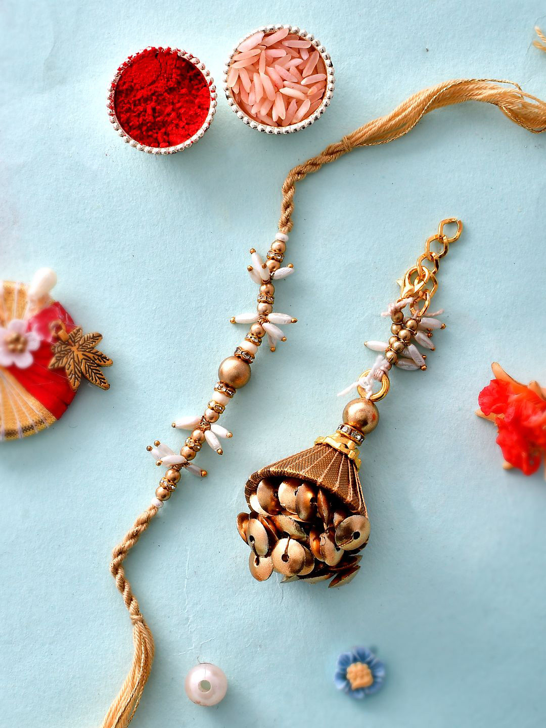 

Anouk Bhaiya Bhabhi Rakhi With Roli Chawal & Card, Gold