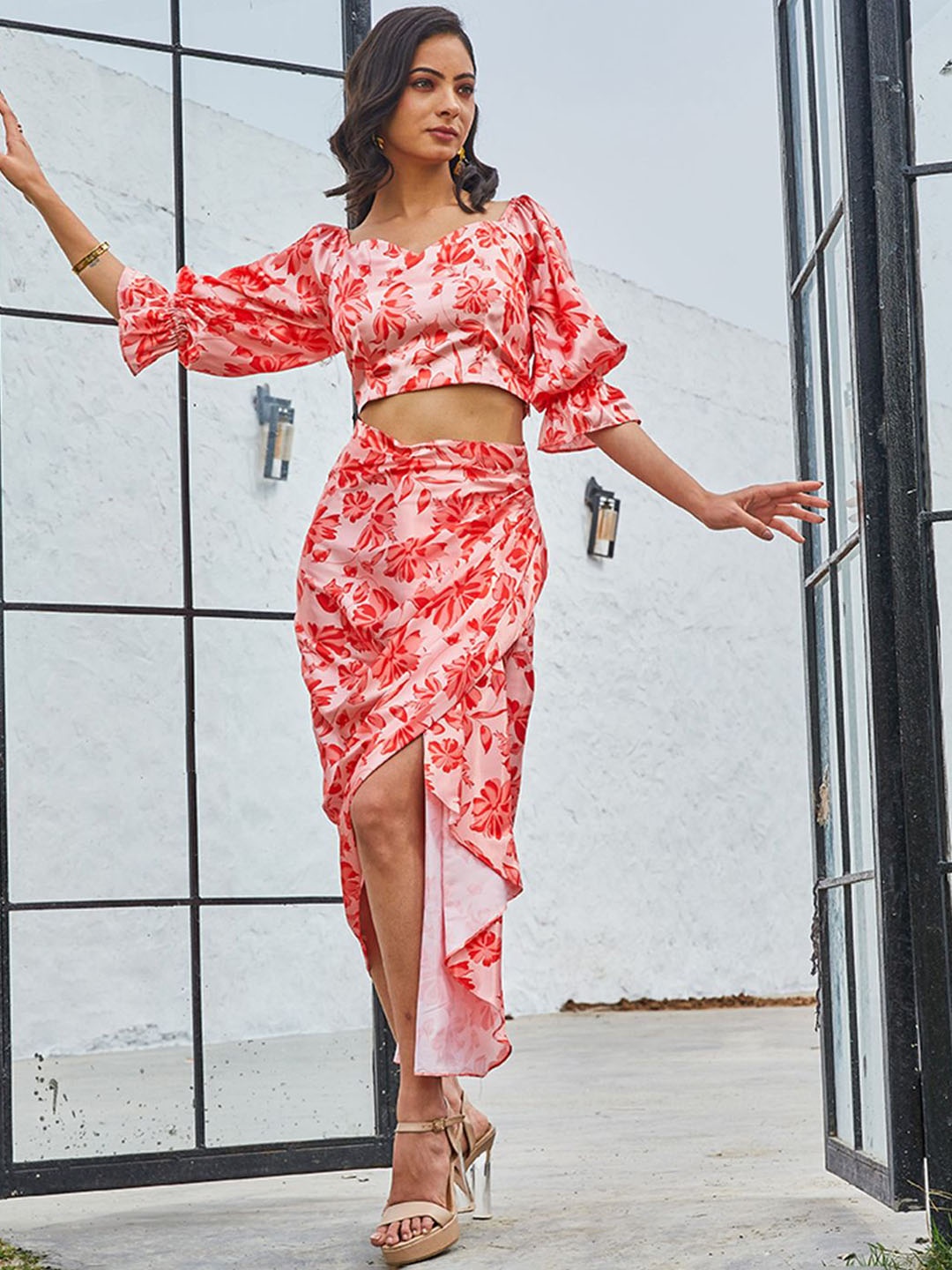 

CHARAAVI Printed Sweetheart-Neck Top With Skirt, Red