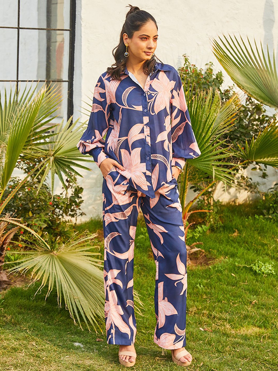 

CHARAAVI Floral Printed Shirt With Trouser, Blue
