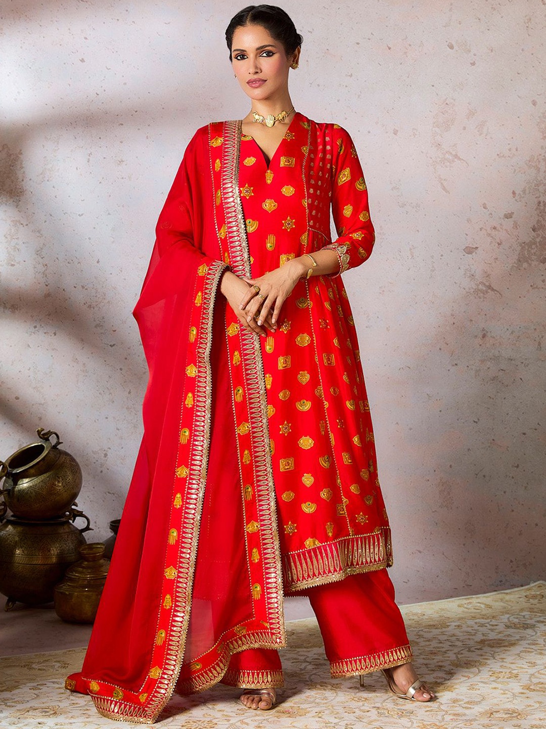 

Masaba Floral Embroidered Regular Gotta Patti Raw Silk Kurta with Palazzos & Dupatta, Red