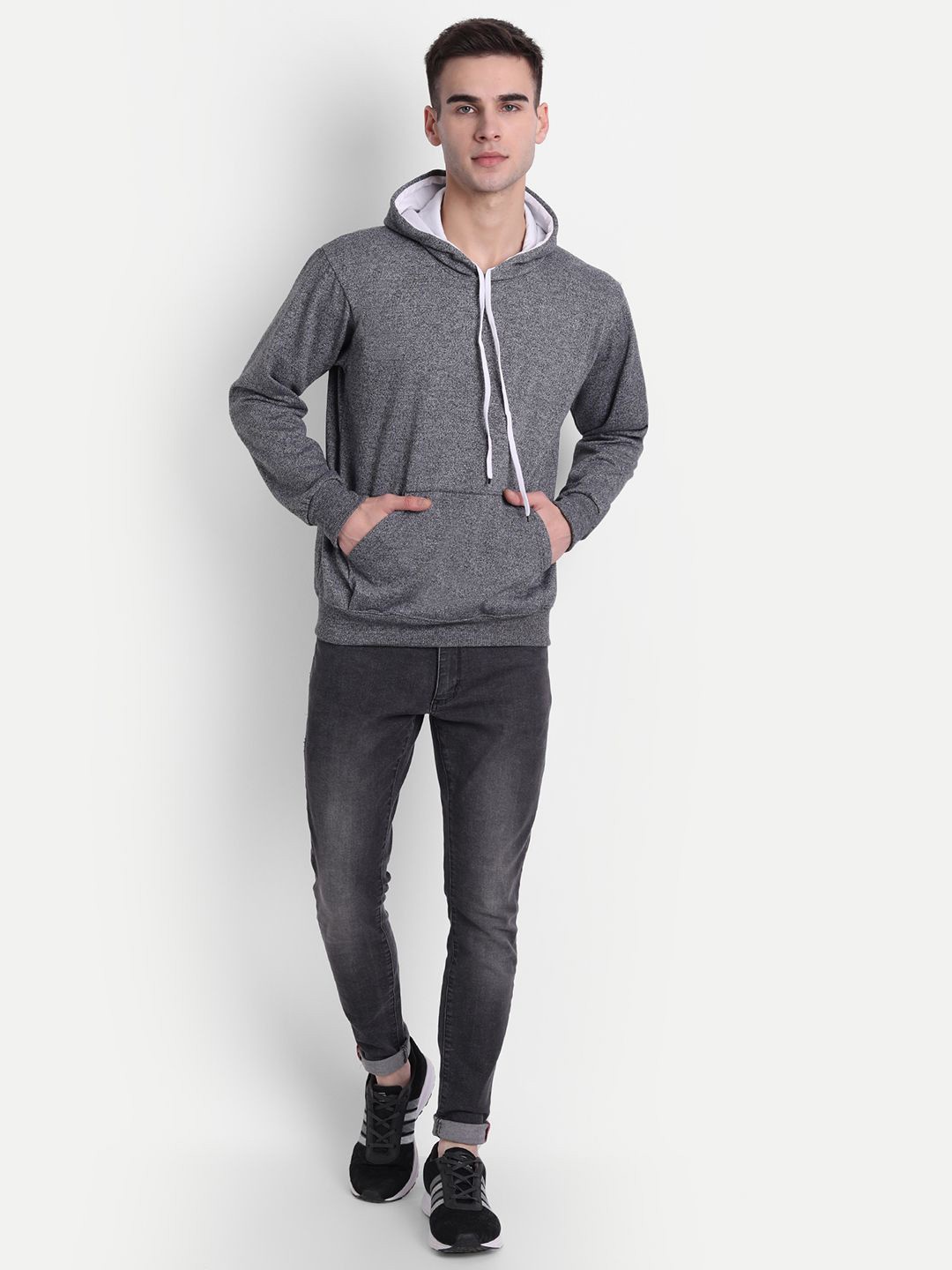 

COLOR CAPITAL Unisex Sweatshirt, Black