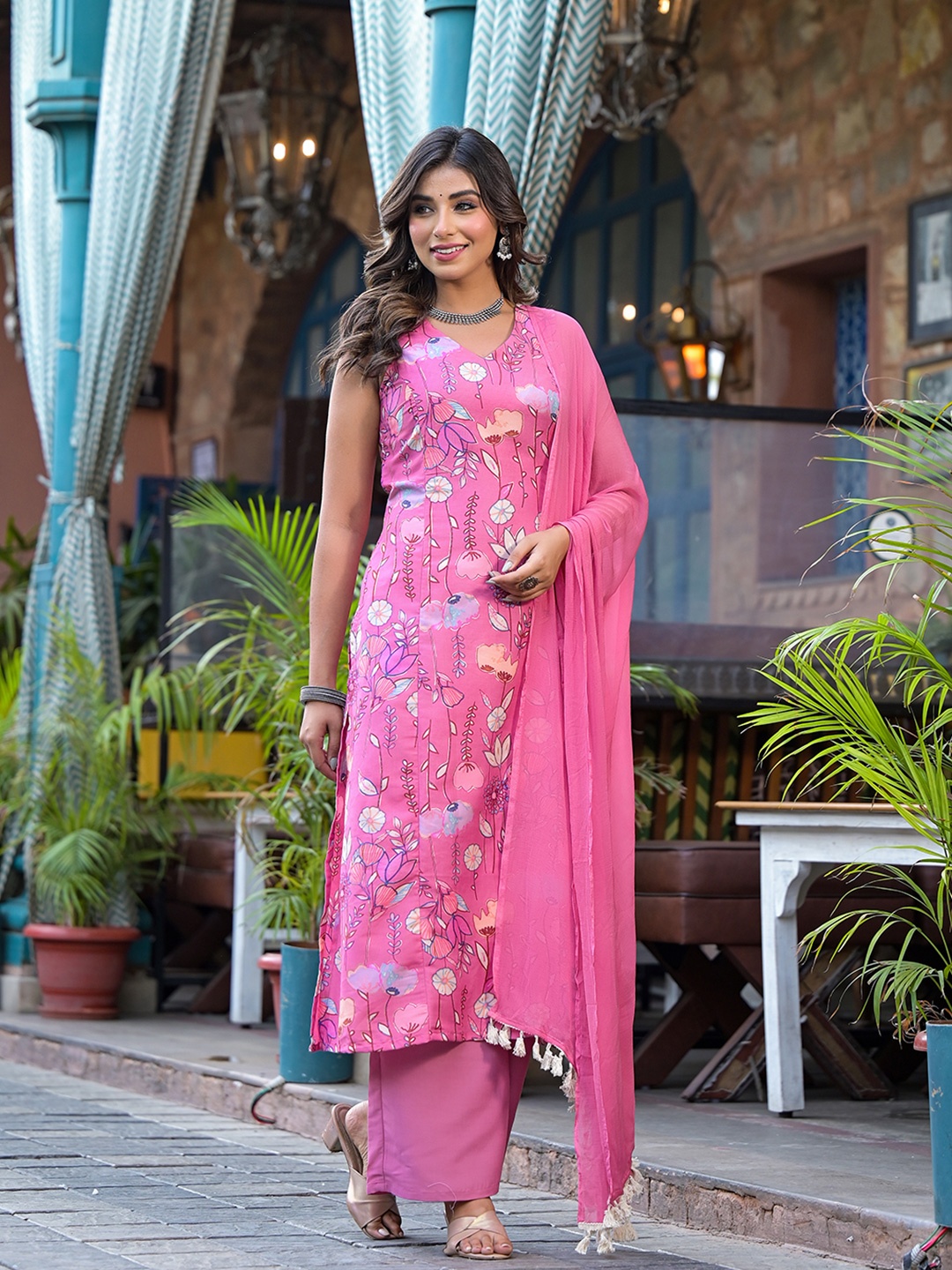 

AKS Couture Floral Printed V-Neck Regular Straight Kurta With Palazzos & Dupatta, Pink