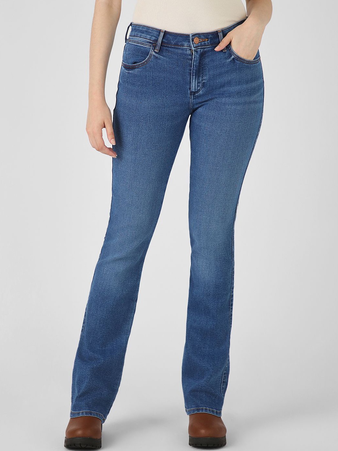 

Wrangler Women Bootcut Stretchable Jeans, Blue
