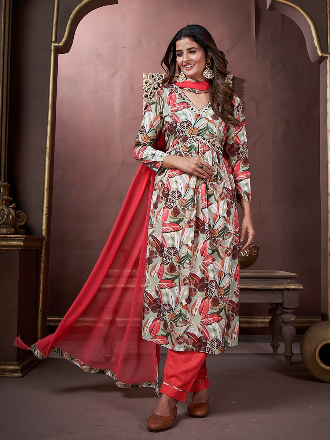 

Rujave Women Floral Printed Mirror Work V-Neck Straight Kurta With Trousers & Dupatta, Pink