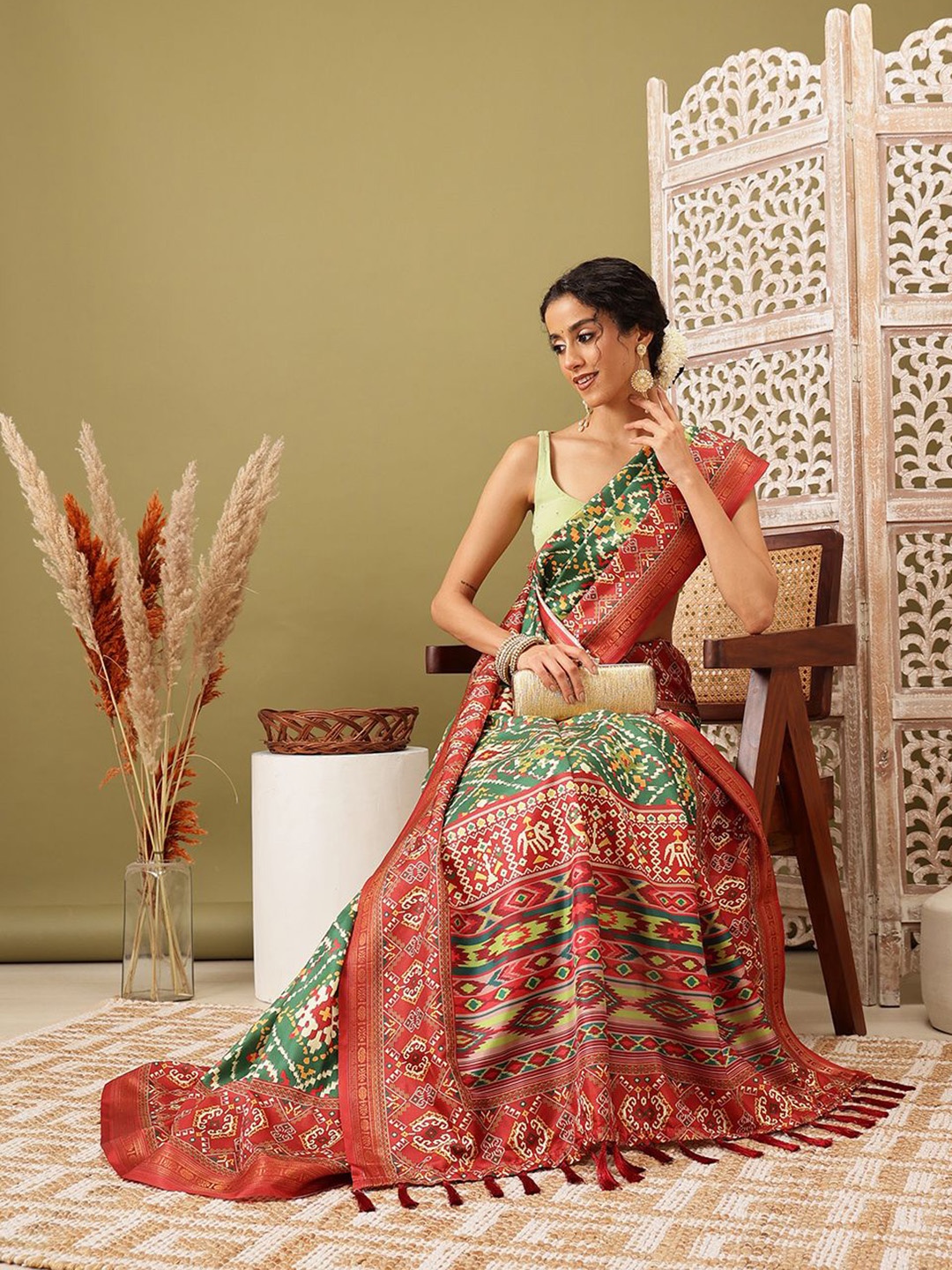 

Silk Land Ethnic Motifs Ikat Digital Print Saree, Green