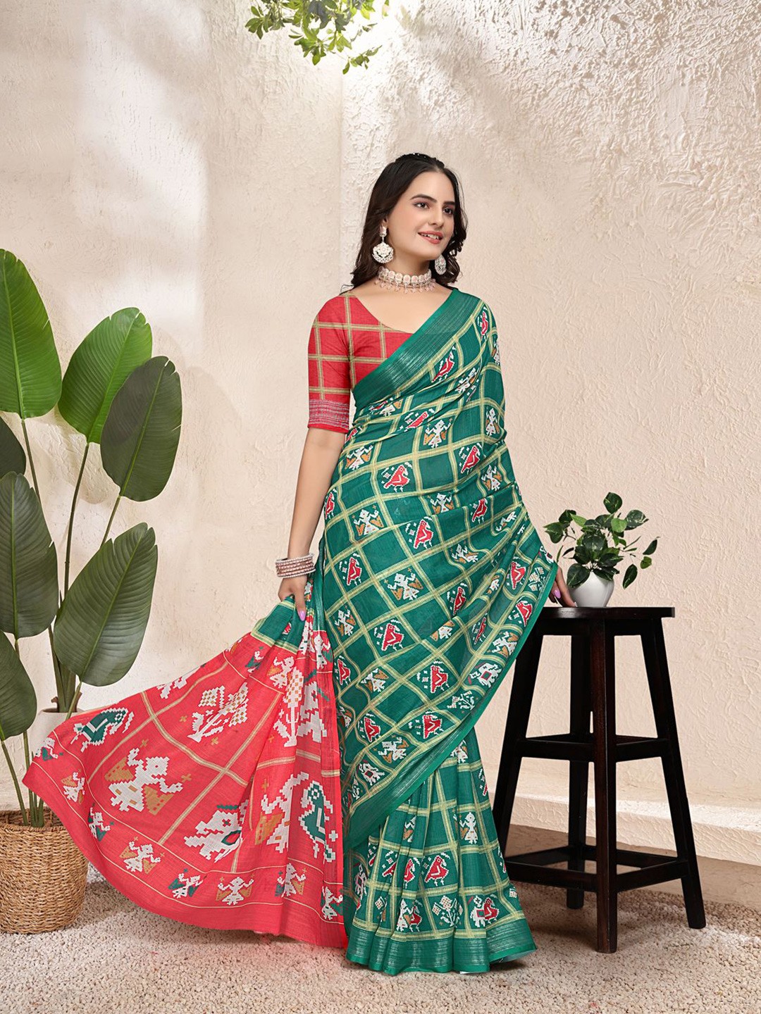 

Pionex Checked Zari Pure Linen Patola Saree, Green