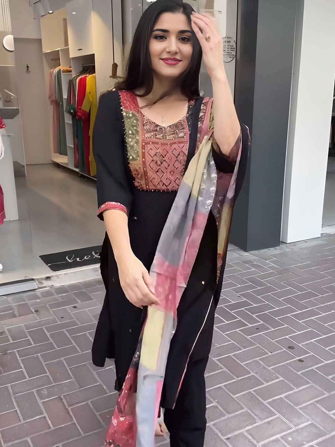 

BLACK SCISSOR Ethnic Motifs Printed Straight Kurta with Trousers & Dupatta