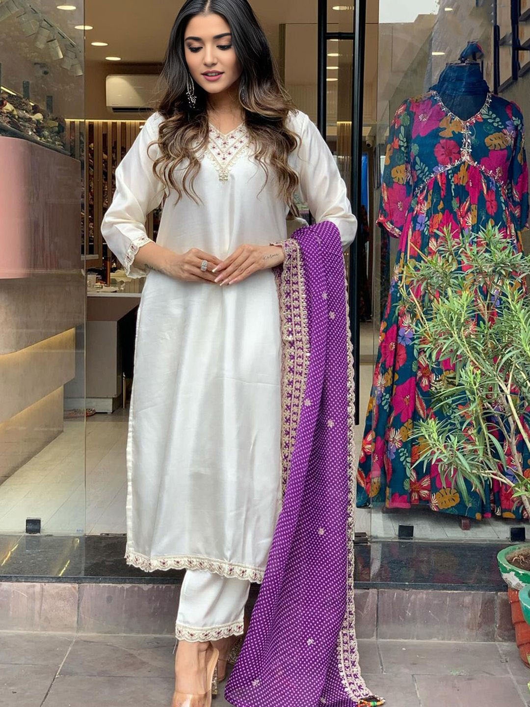 

BLACK SCISSOR Embroidered V-Neck Chanderi Silk Straight Kurta with Trousers & Dupatta, Purple