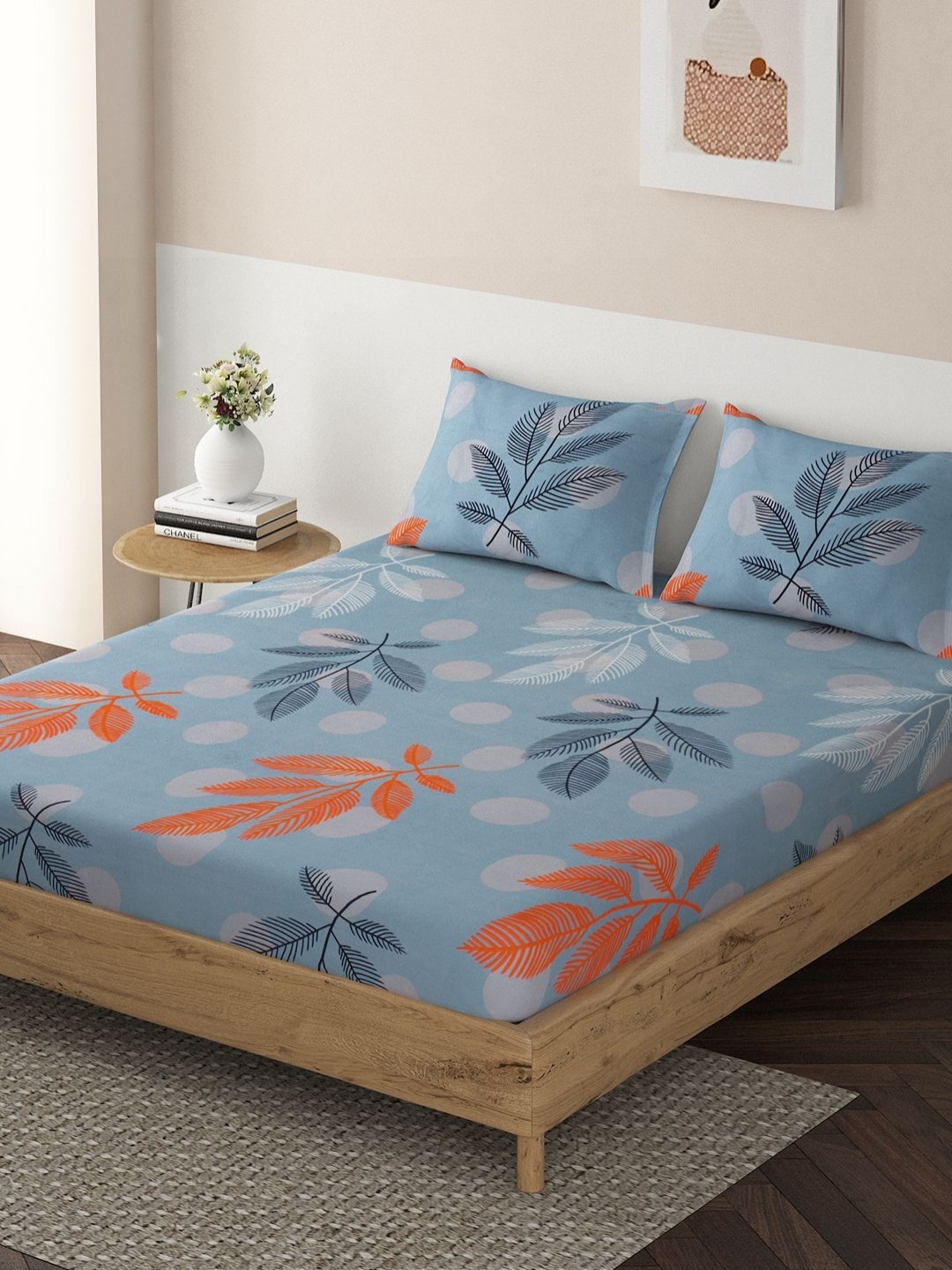 

HOKIPO Blue & Orange Printed 130 TC Microfiber Queen Fitted Bedsheet With 2 Pillow Covers