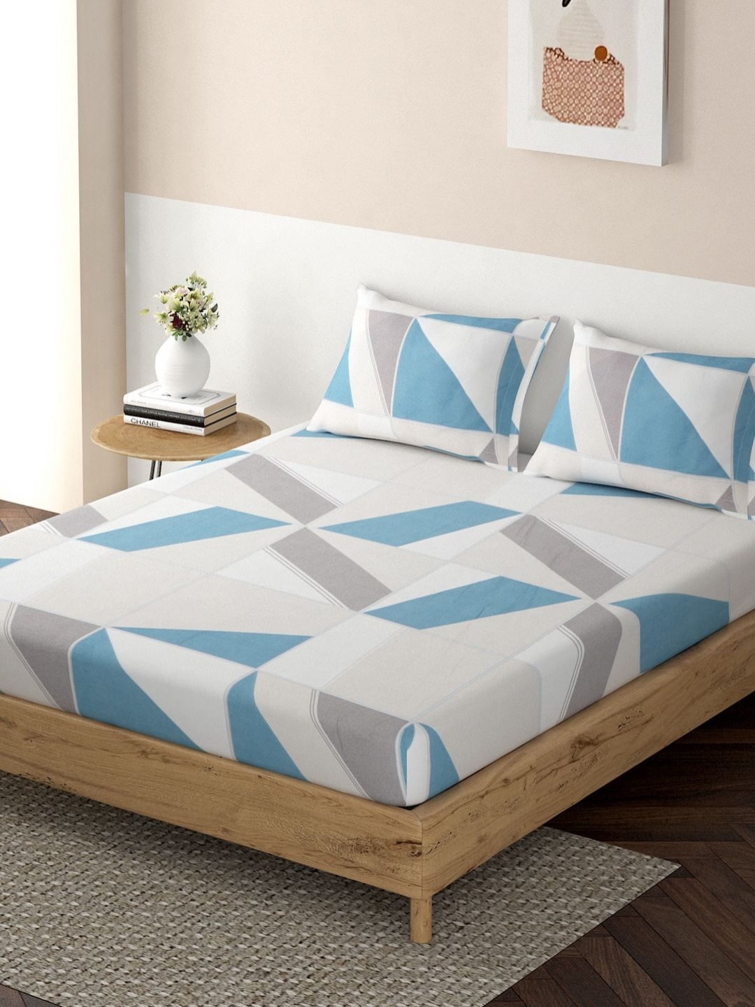 

HOKIPO Blue & White Geometric 130 TC Microfiber Fitted King Bedsheet with 2 Pillow Covers