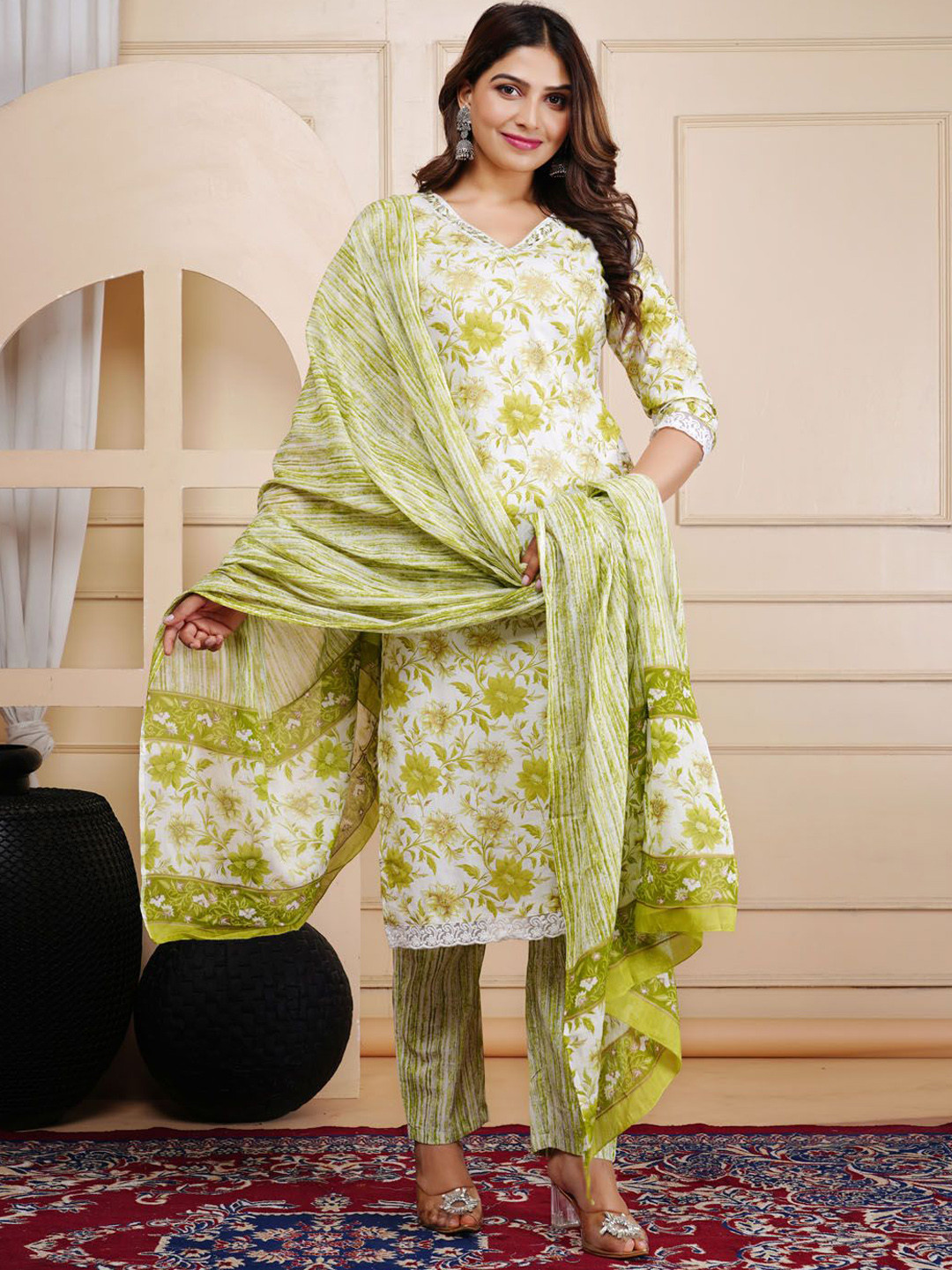 

Meena Bazaar Floral Printed Zari Work V-Neck Straight Kurta With Trousers & Dupatta, Green
