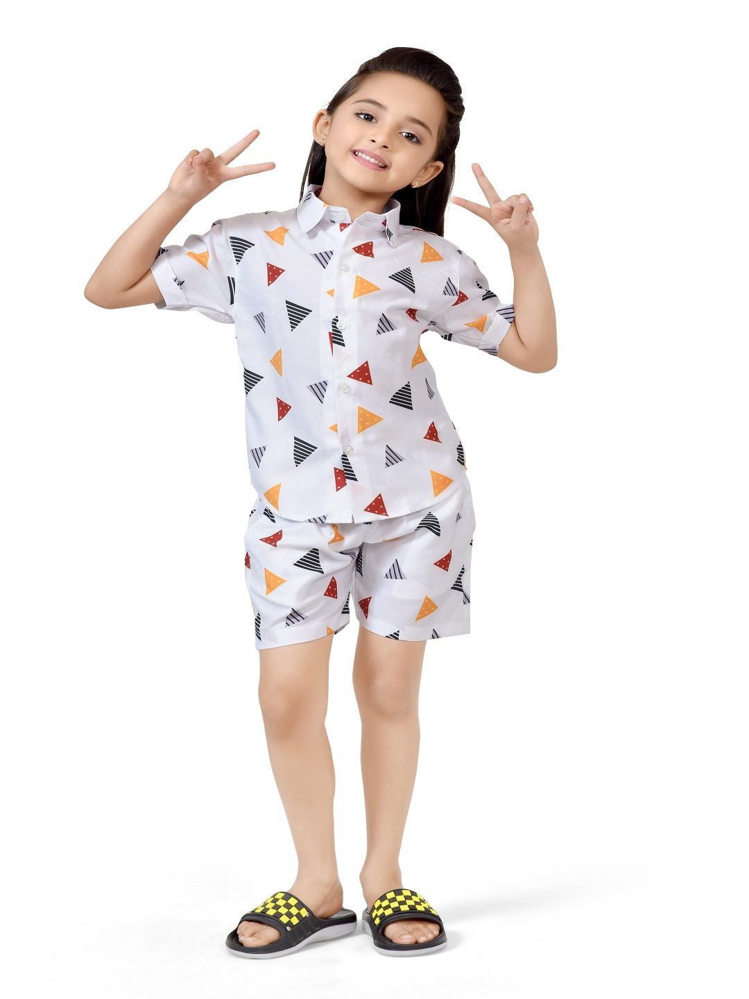 

BAESD Girls Printed Pure Cotton Shirt With Shorts, White
