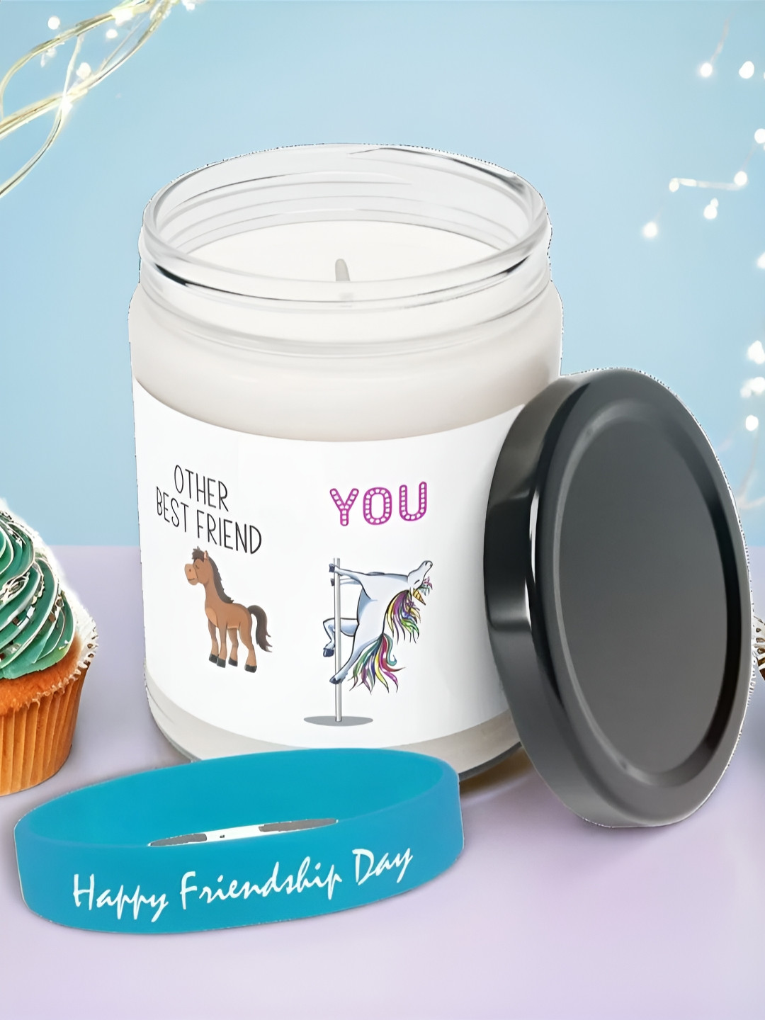 

Aromatic Fables White & Blue Friendship Band With Scented Candle Home Gift Set