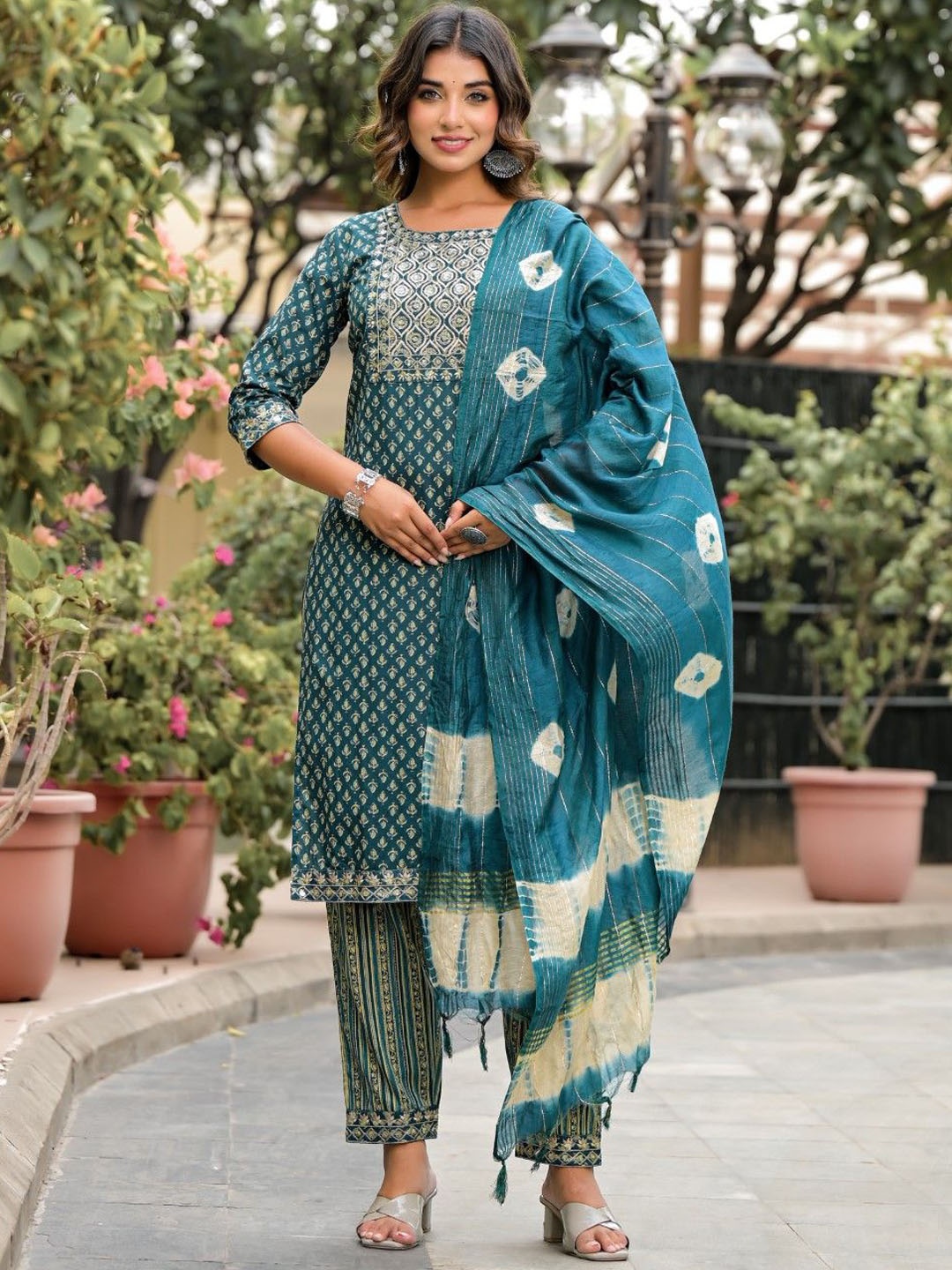 

Juniper Floral Printed Sequinned Pure Cotton Straight Kurta With Trouser & Dupatta, Green