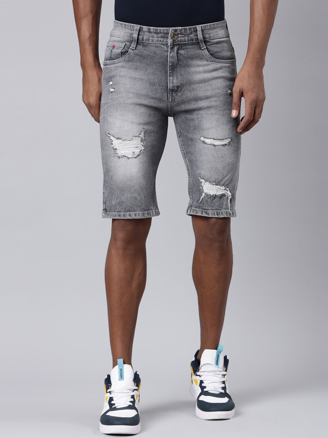

CINOCCI Men Slim Fit Denim Shorts, Grey