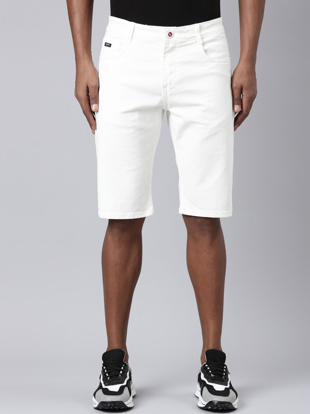 

CINOCCI Men Mid-Rise Denim Shorts, White