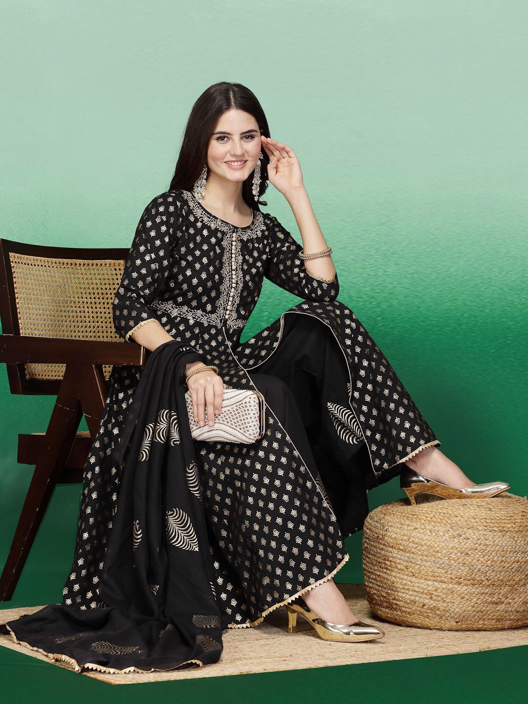 

Sangria Round Neck Printed A-Line Kurta Sets, Black