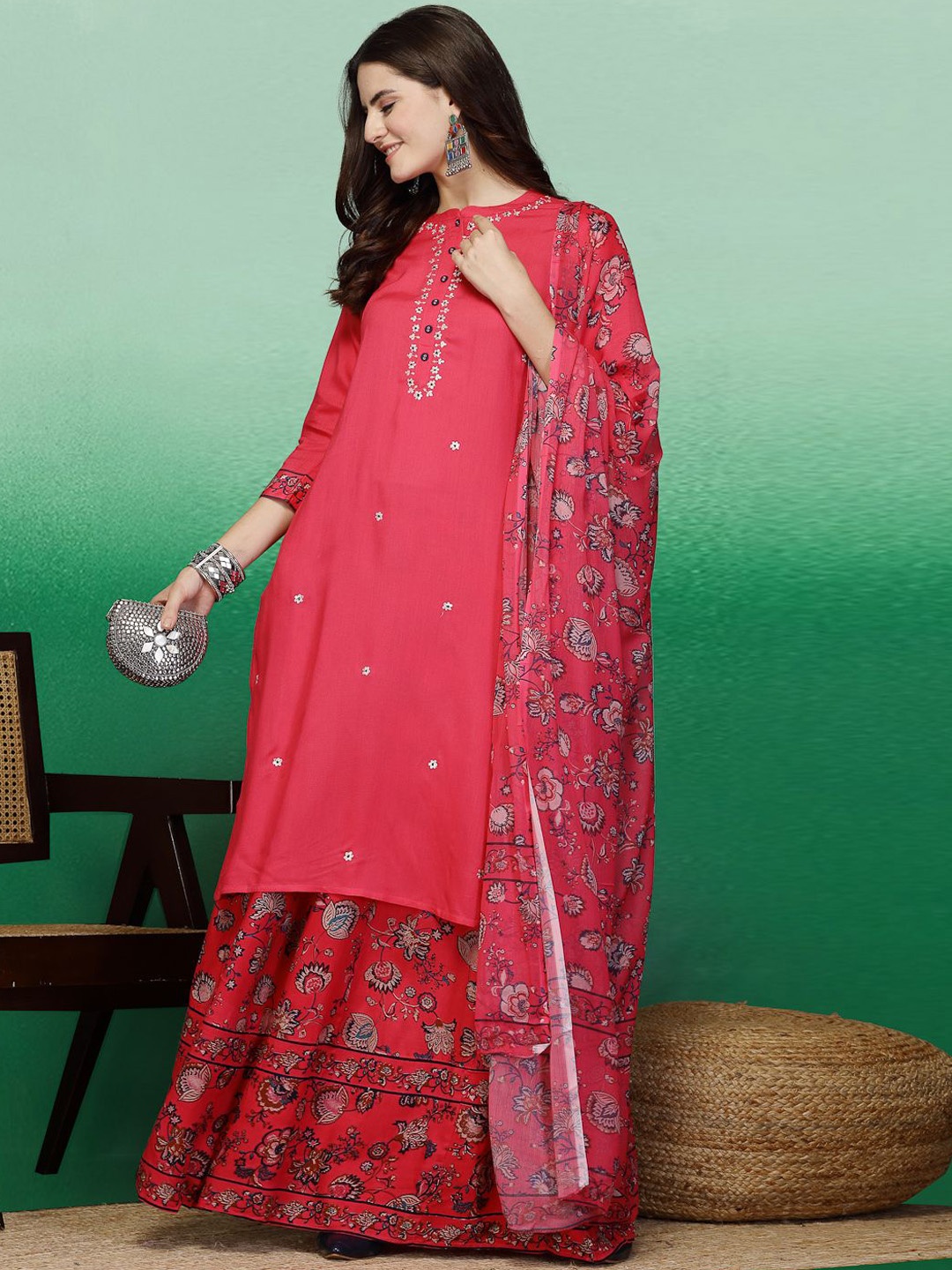 

Sangria Mandarin Collar Embroidered Straight Kurta With Sharara & Dupatta, Pink