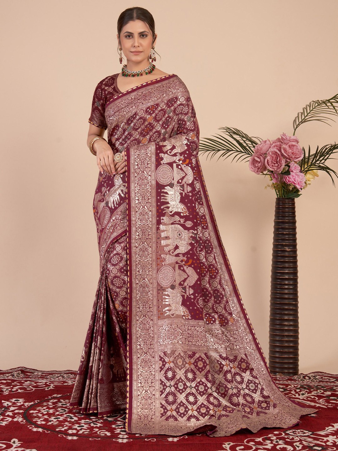 

SHRI MAHAVEER RAJASTHANI SAREE Woven Design Zari Banarasi Saree, Purple