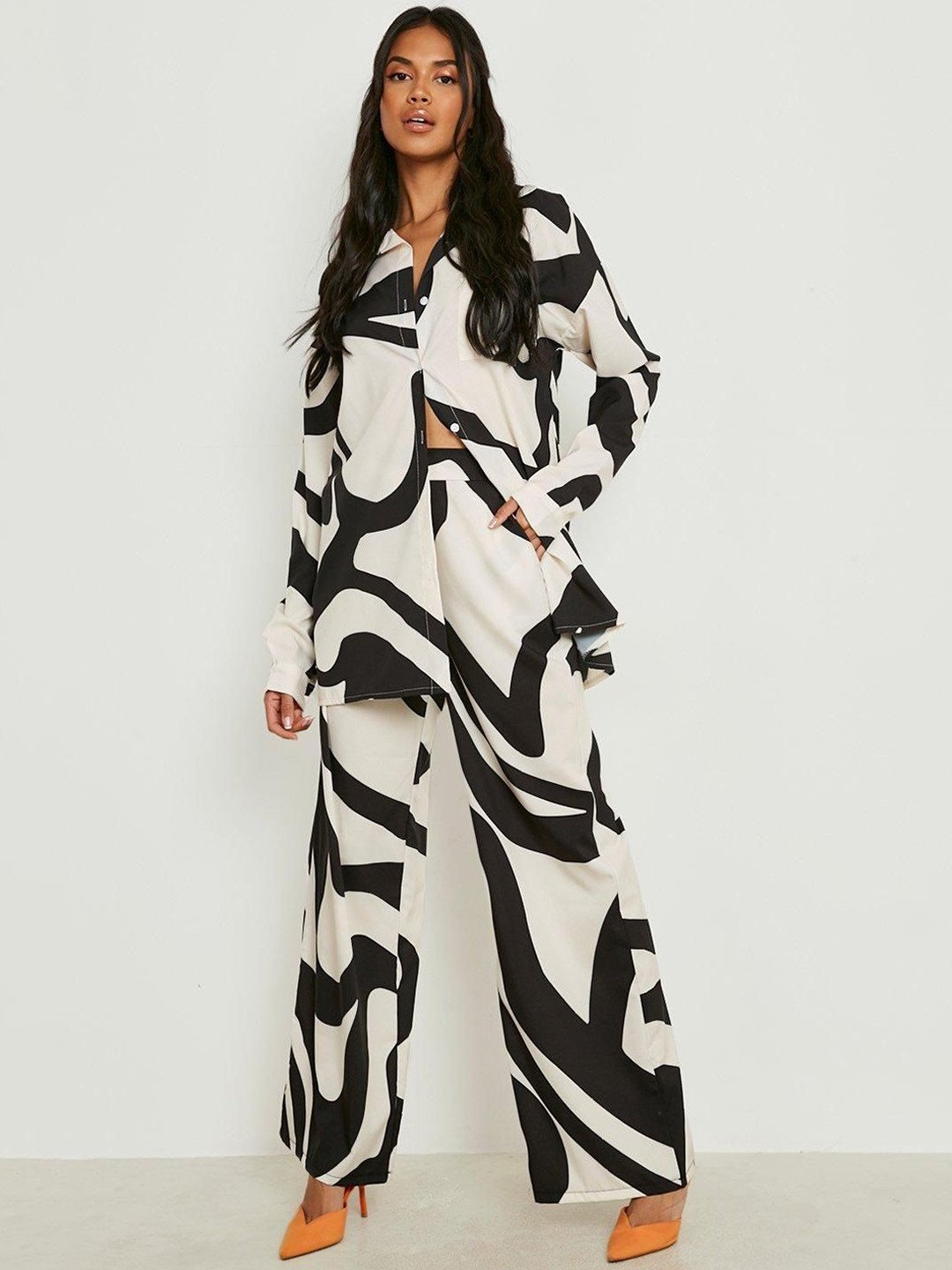 

Navvi Abstract Printed Pure Cotton Shirt With Palazzo, White