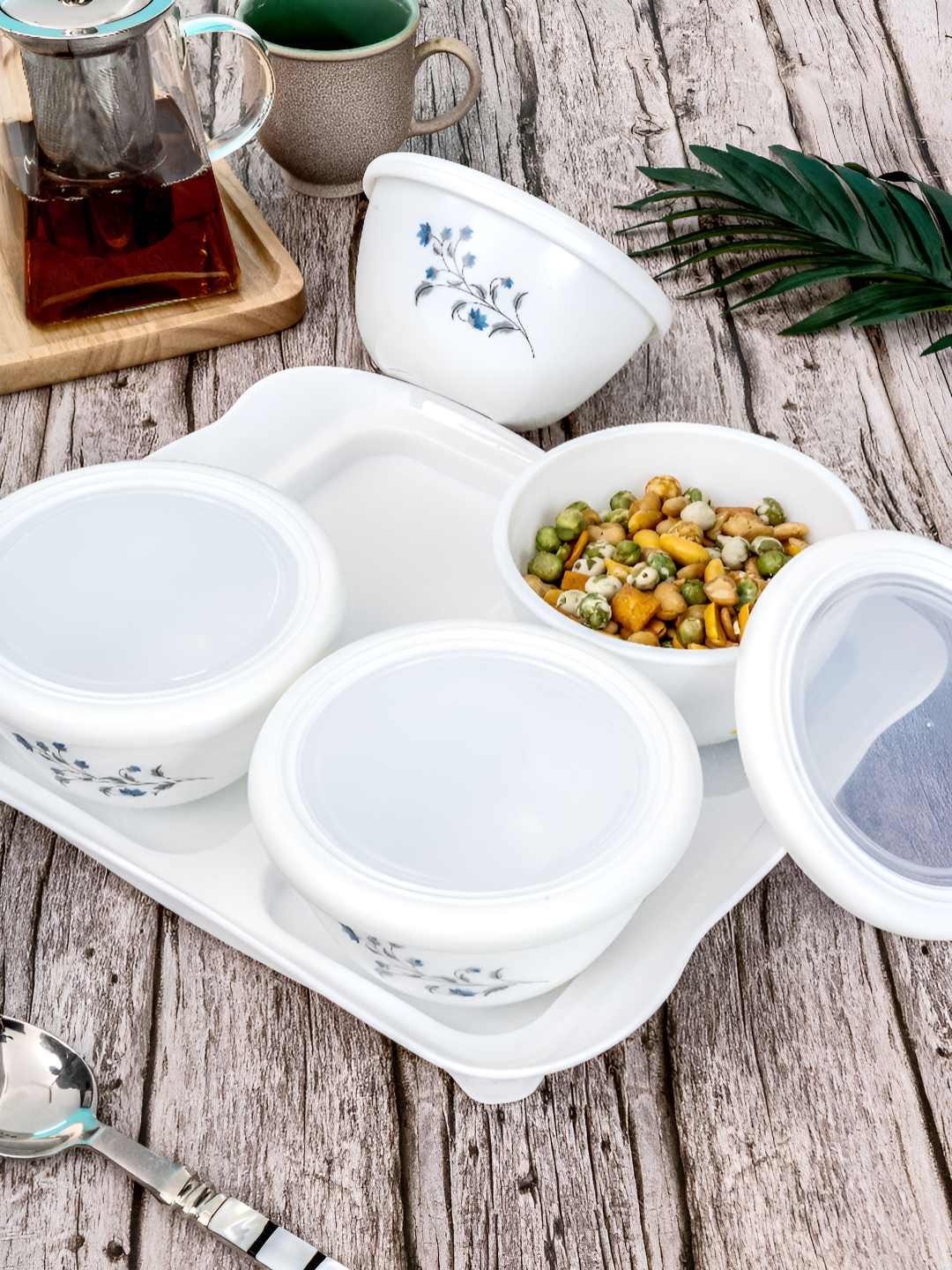 

Cello White 4 Pieces Glass Storage Bowl & Lid With Tray