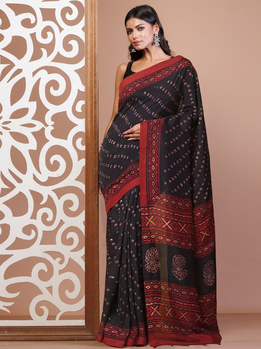 

Unnati Silks Ajrak Block Handloom Chanderi Saree, Black