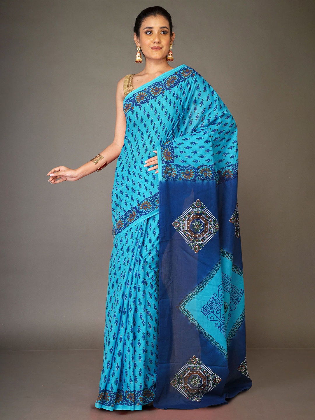 

Unnati Silks Ethnic Motifs Pure Cotton Handloom Block Print Saree, Blue