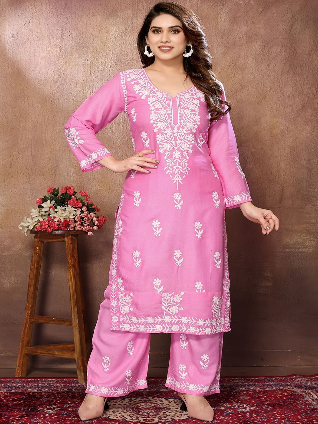 

FABMORA Floral Embroidered Chikankari Straight Kurta With Palazzos, Pink
