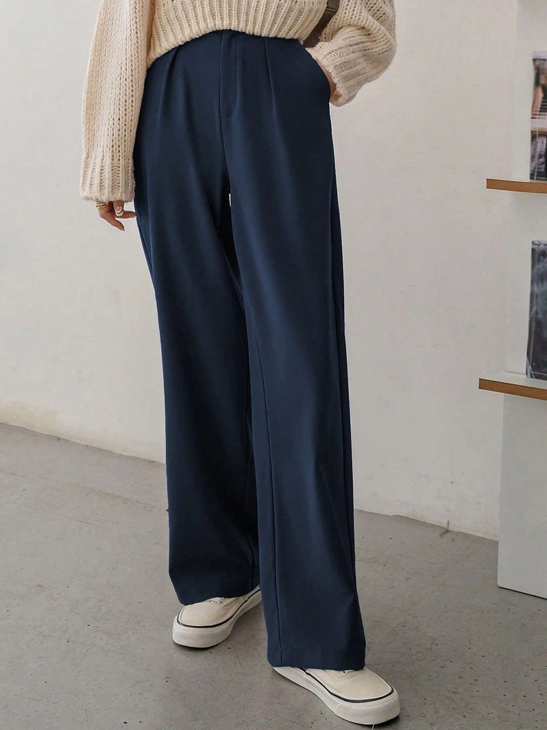 

FNOCKS Women Comfort Loose Fit High-Rise Wrinkle Free Pleated Trousers, Navy blue