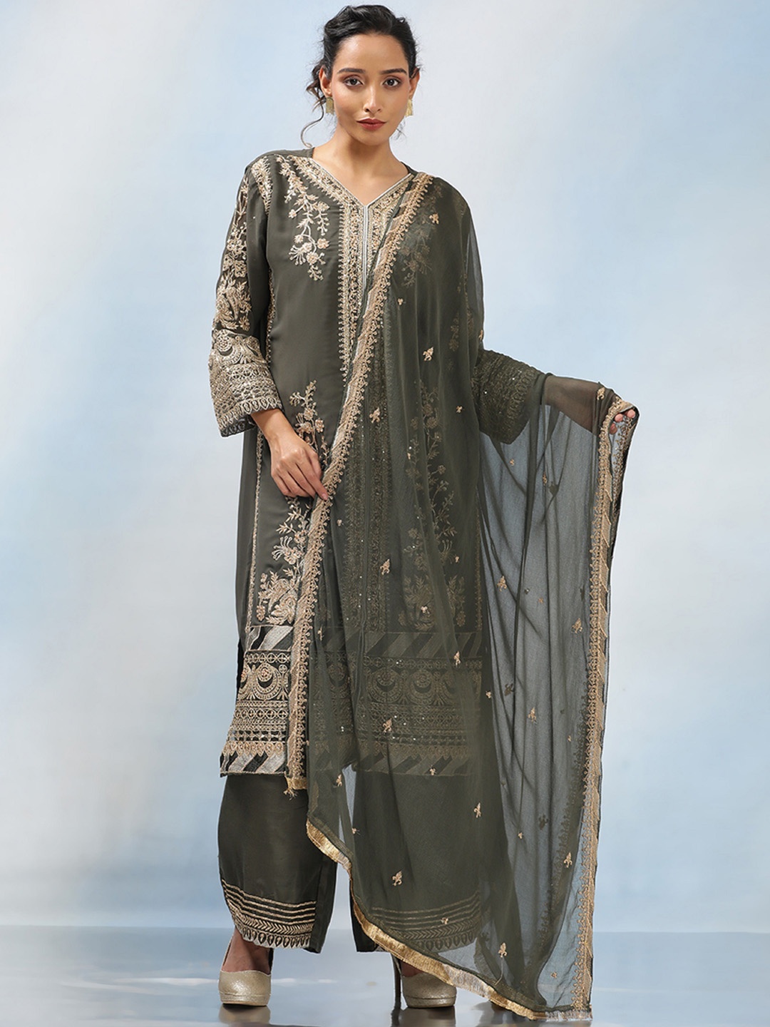 

MAHALASA Floral Embroidered V-Neck Gotta Patti Net Straight Kurta With Palazzos & Dupatta, Grey