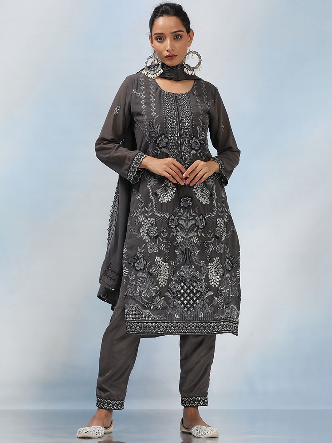 

MAHALASA Ethnic Motifs Embroidered Thread Work Net Straight Kurta With Trousers & Dupatta, Grey