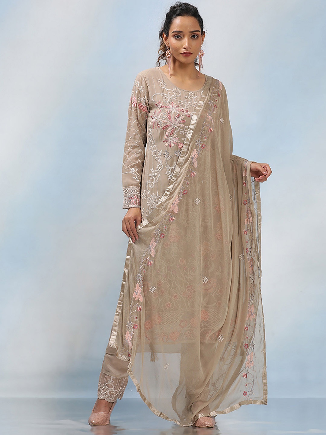 

MAHALASA Ethnic Motifs Embroidered Thread Work Net Straight Kurta With Trousers & Dupatta, Cream