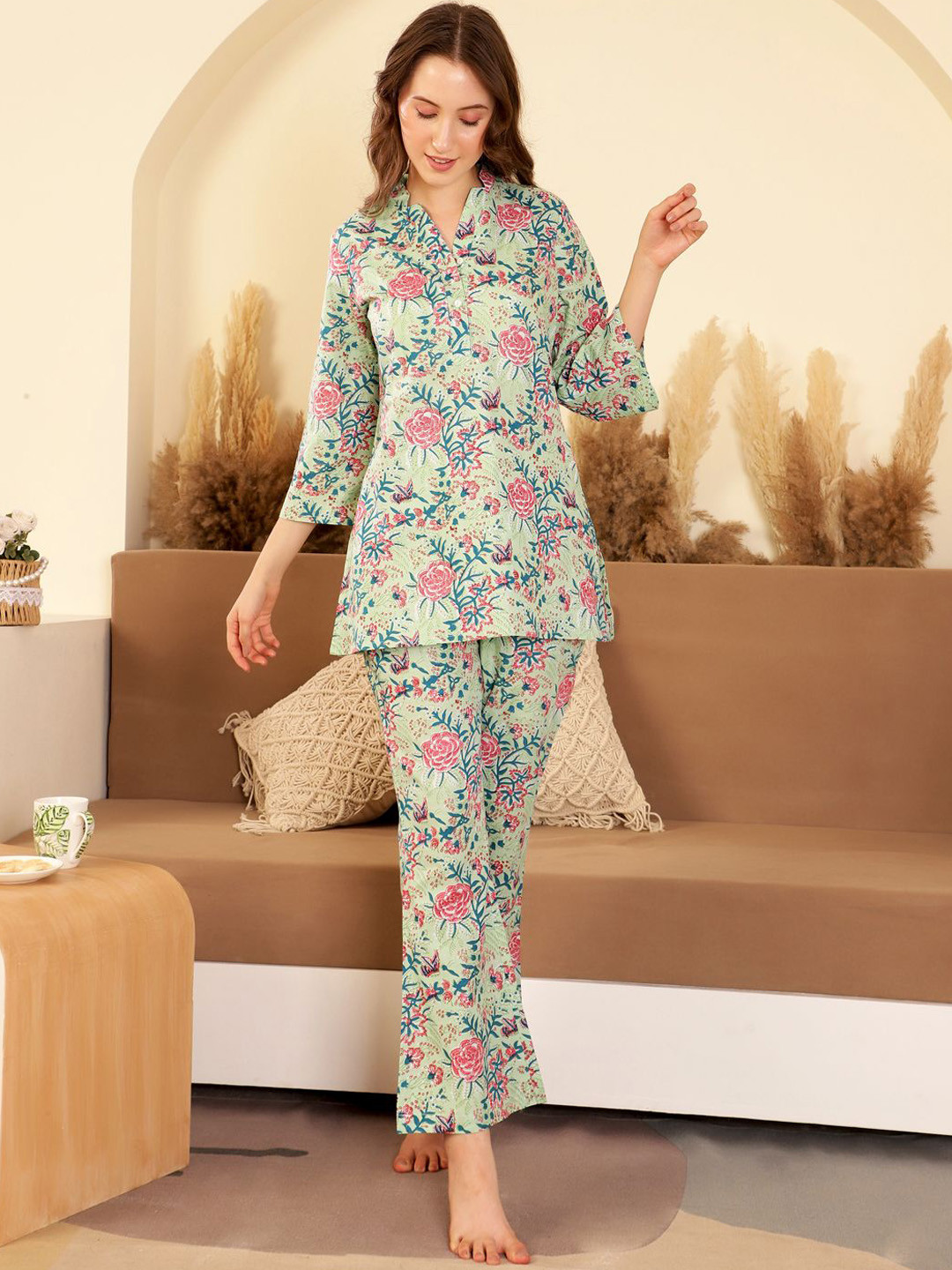 

SANSKRUTIHOMES Women Printed Pyjamas and Kurti Night suit, Green