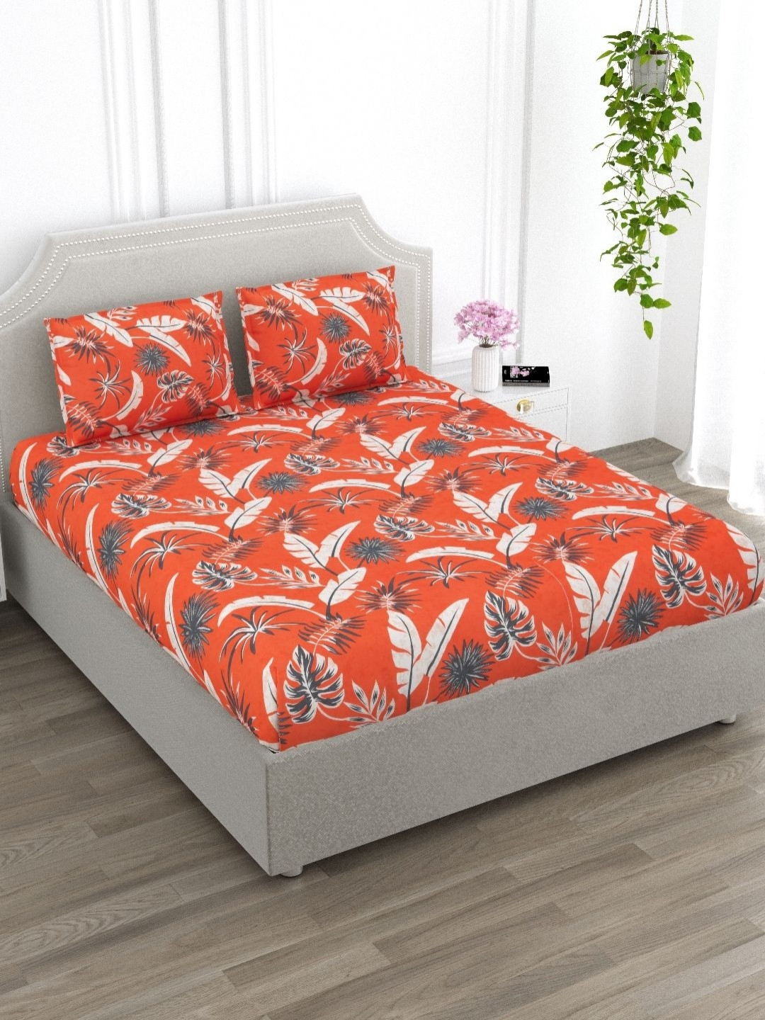 

EverHOME Red & Grey Floral 210 TC Cotton King Bedsheet with 2 Pillow Covers
